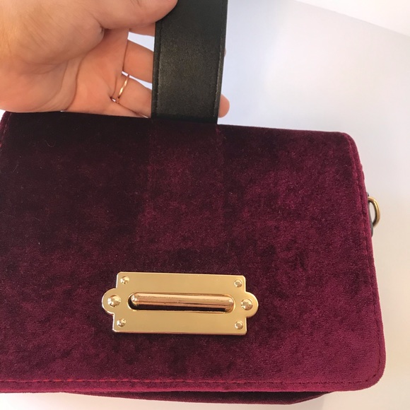Burgundy Velvet crossbody handbag - Picture 5 of 7